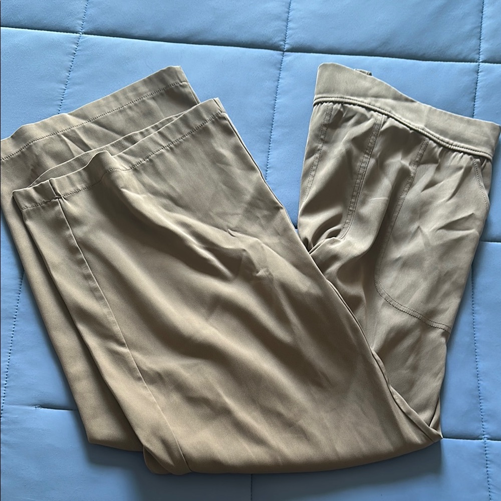 Women’s wide leg trousers